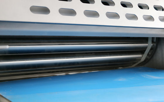 kaufen Lamellierende Linie/Teig des 4 Satelliten-Gebäcks, der mit starker Teig-bedeckender Fähigkeit lamelliert Online-Herstellung
