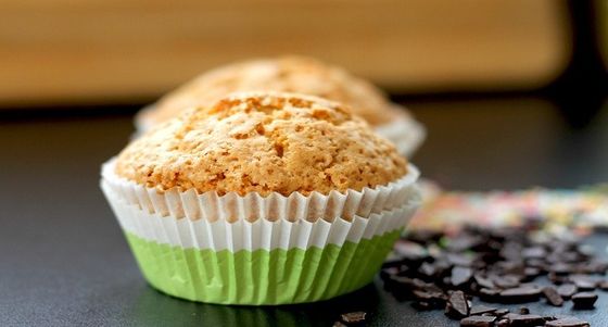 kaufen Kuchen-Fertigungsstraße automatisierter Bewurf-Injektor des kleinen Kuchens und Beschichtungs-Maschine, ohne anzubinden Online-Herstellung