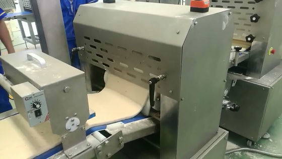 kaufen Volle automatische gefrorene Pizza-Fertigungsstraße 100 - 270mm Durchmesser für Quadrat-geformte Pizza Online-Herstellung