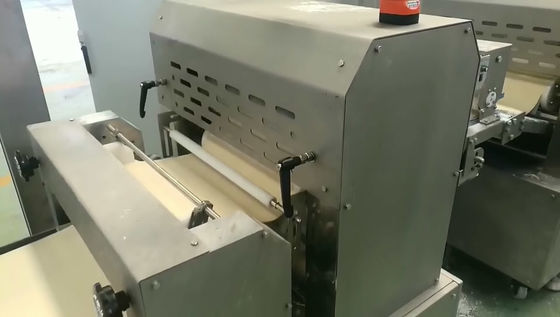 kaufen 2 - 4 Reihen Pizza-Teigmachine, automatische Pizza-Maschine kundenspezifischer Durchmesser Online-Herstellung
